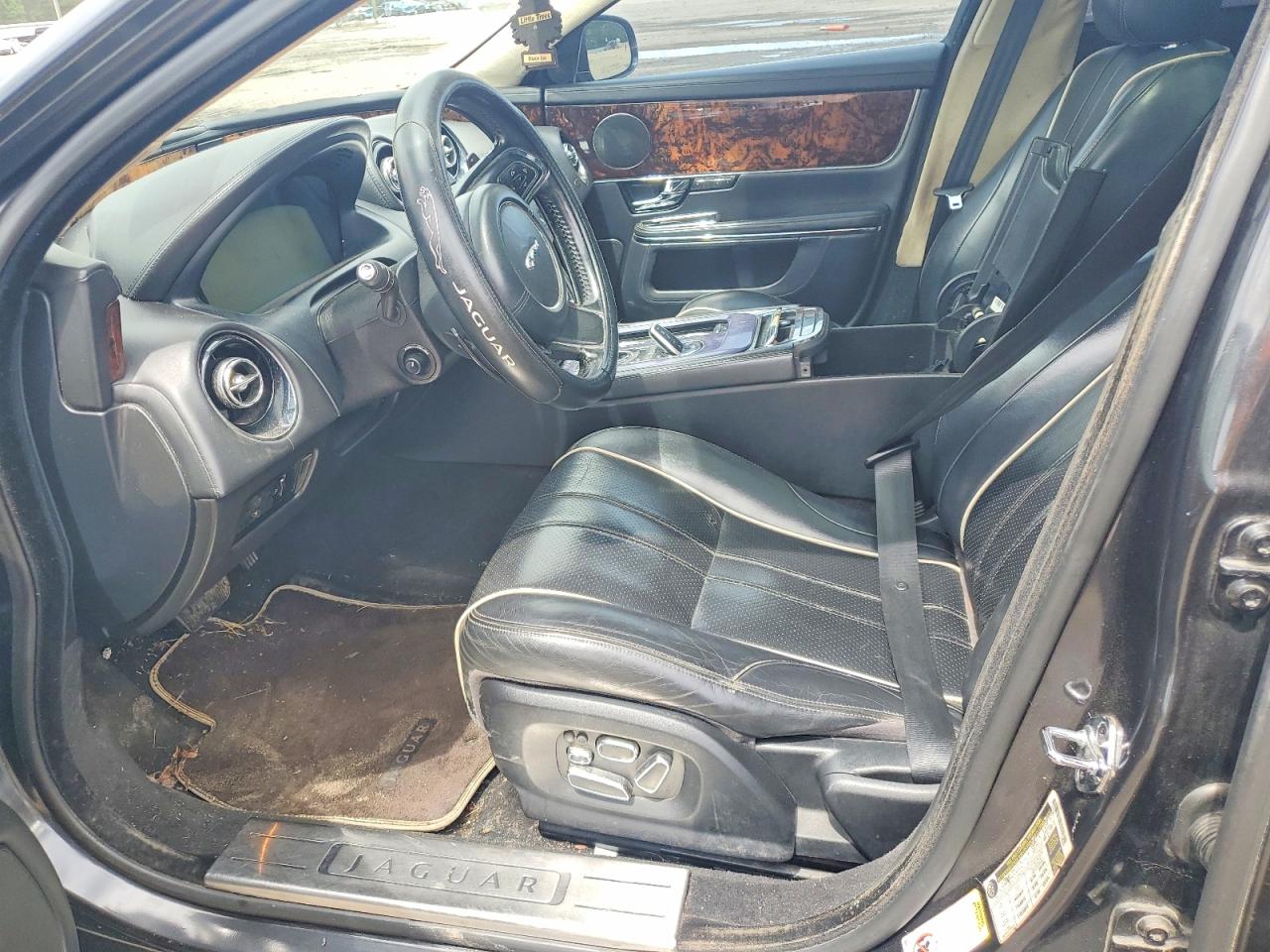 2011 JAGUAR XJ