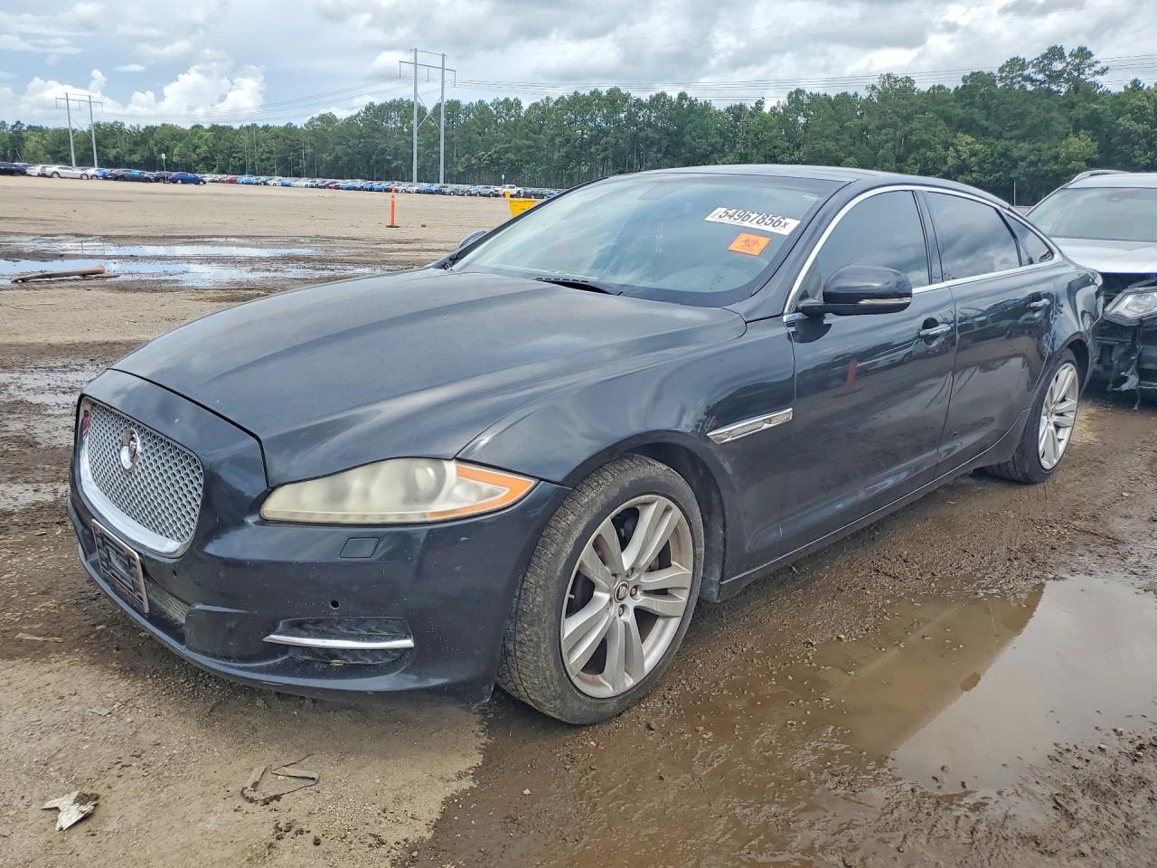 2011 JAGUAR XJ