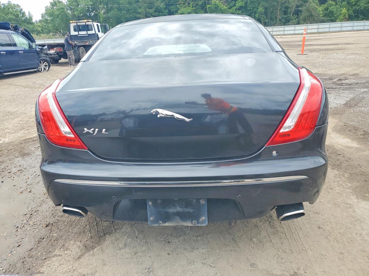 2011 JAGUAR XJ