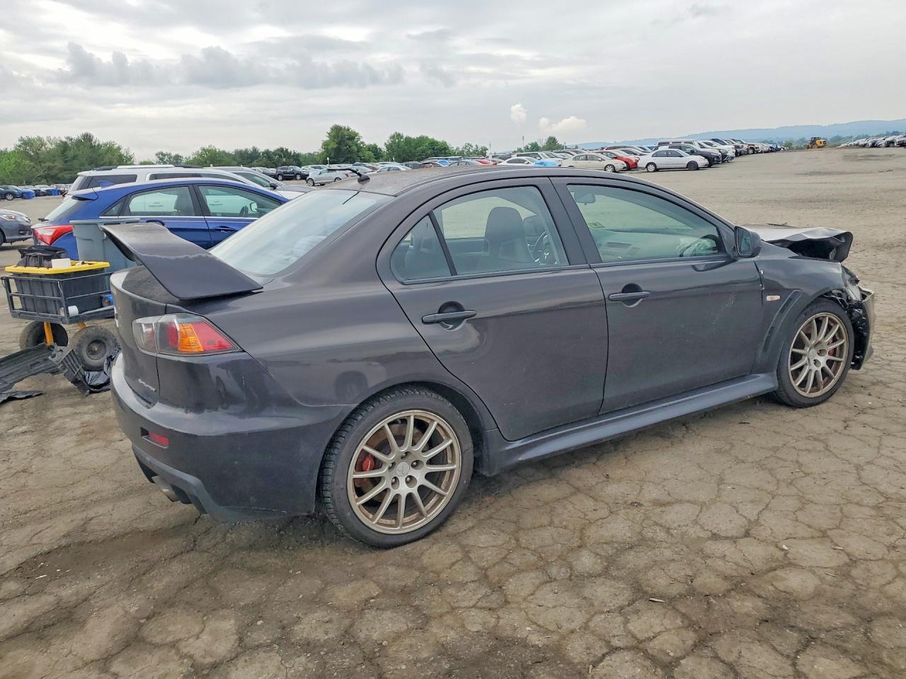 2011 MITSUBISHI EVO