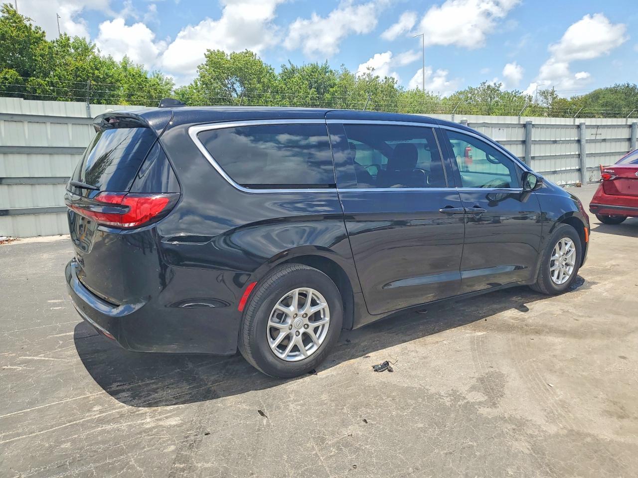 2025 CHRYSLER PACIFICA