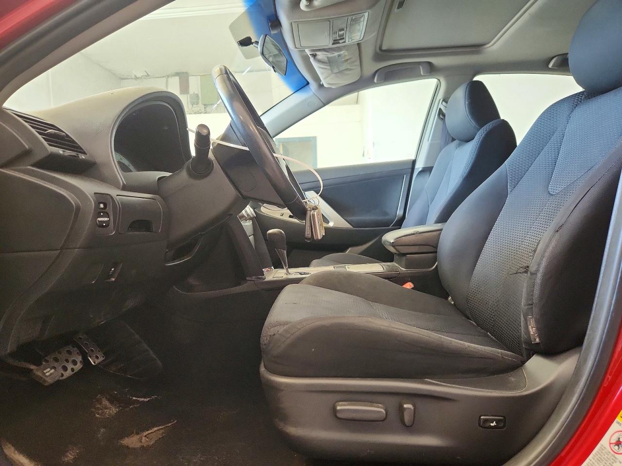 2010 TOYOTA CAMRY