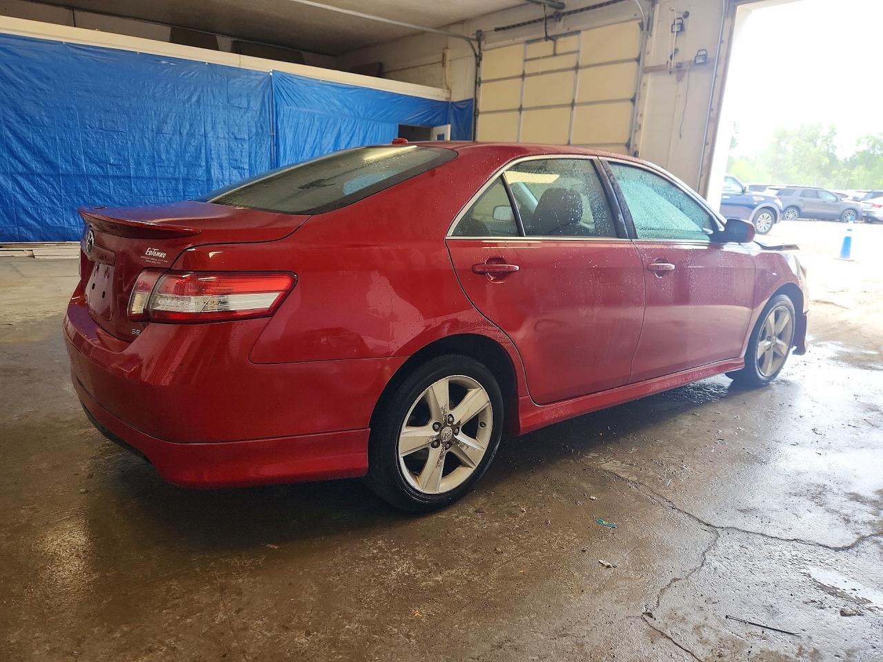 2010 TOYOTA CAMRY