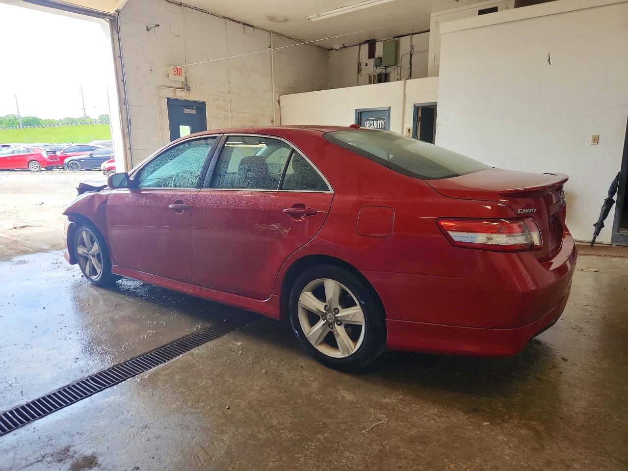 2010 TOYOTA CAMRY