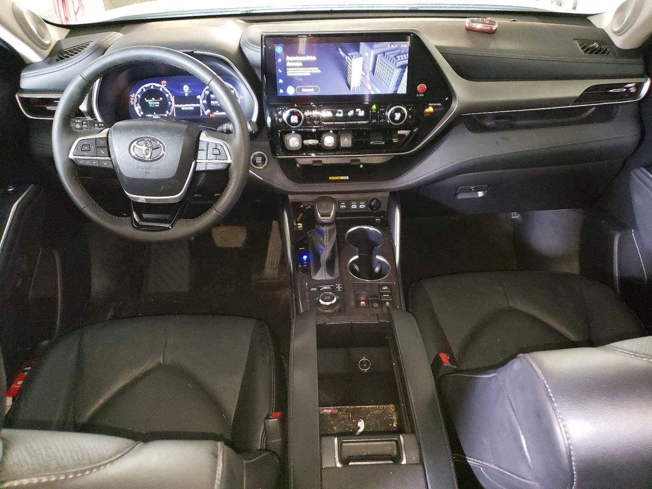 2024 TOYOTA HIGHLANDER