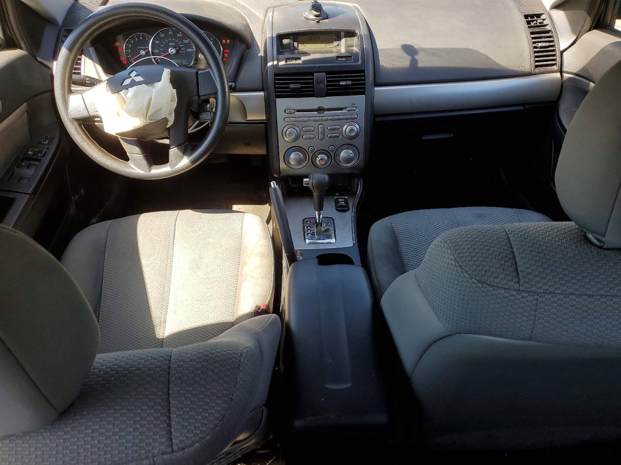 2010 MITSUBISHI GALANT
