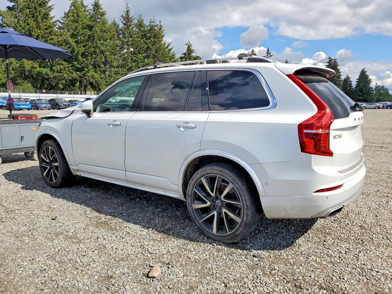 2019 VOLVO XC90