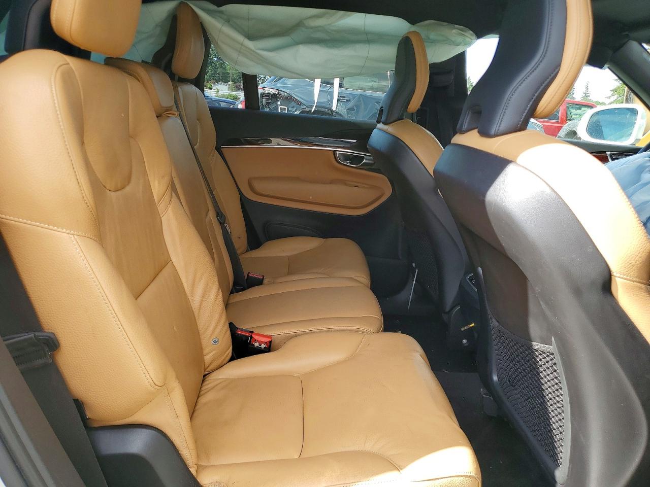 2019 VOLVO XC90