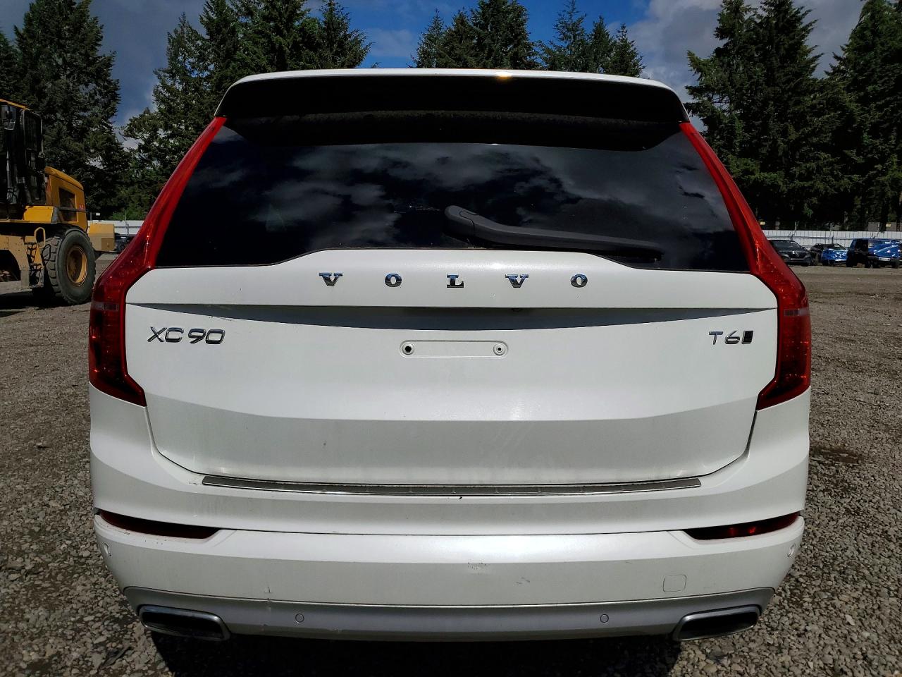 2019 VOLVO XC90