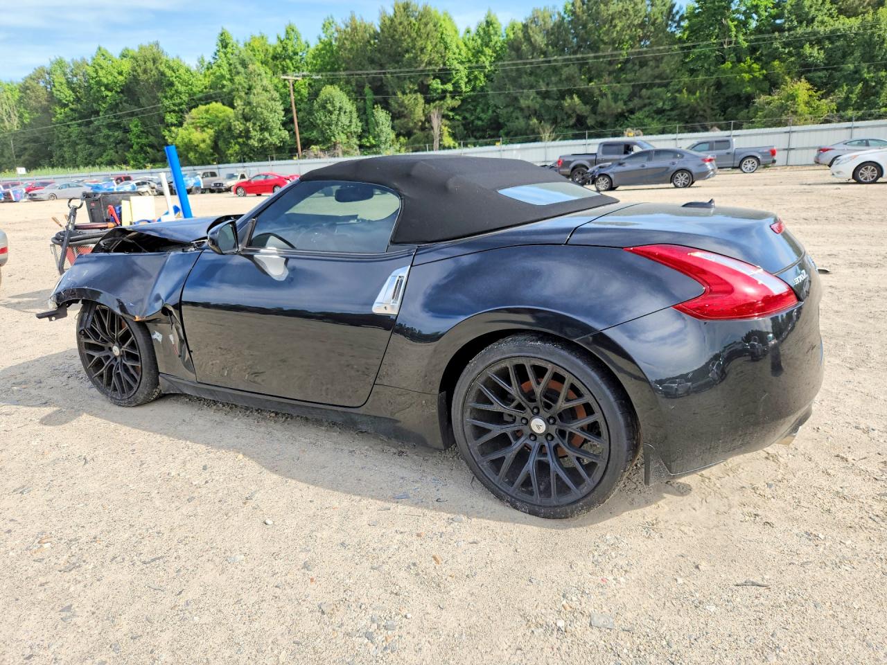 2017 NISSAN 370Z