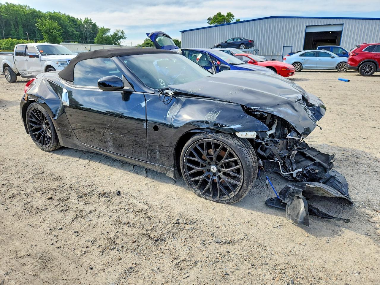 2017 NISSAN 370Z
