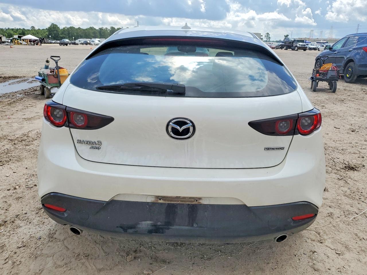 2020 MAZDA 3
