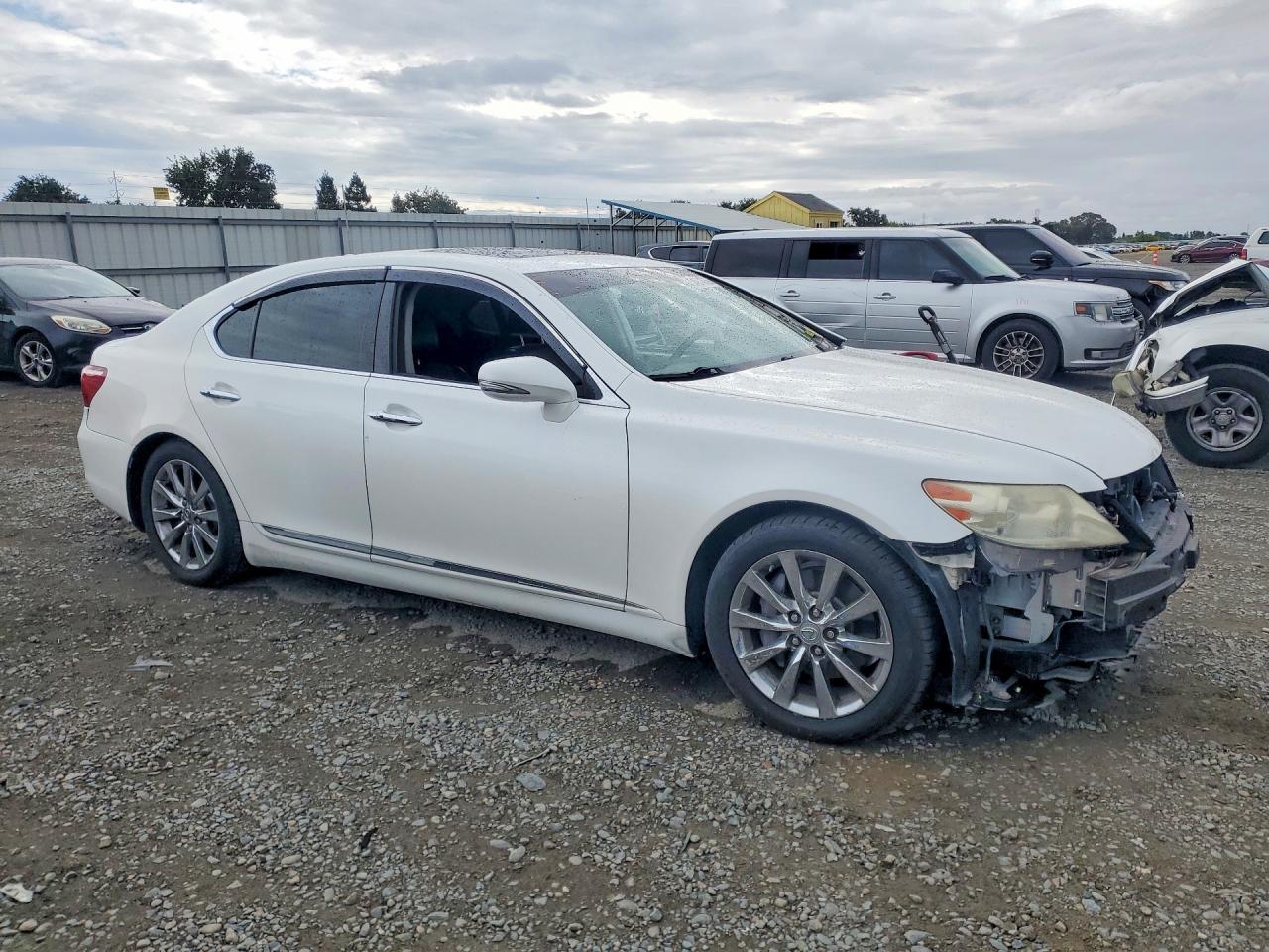 2010 LEXUS LS460