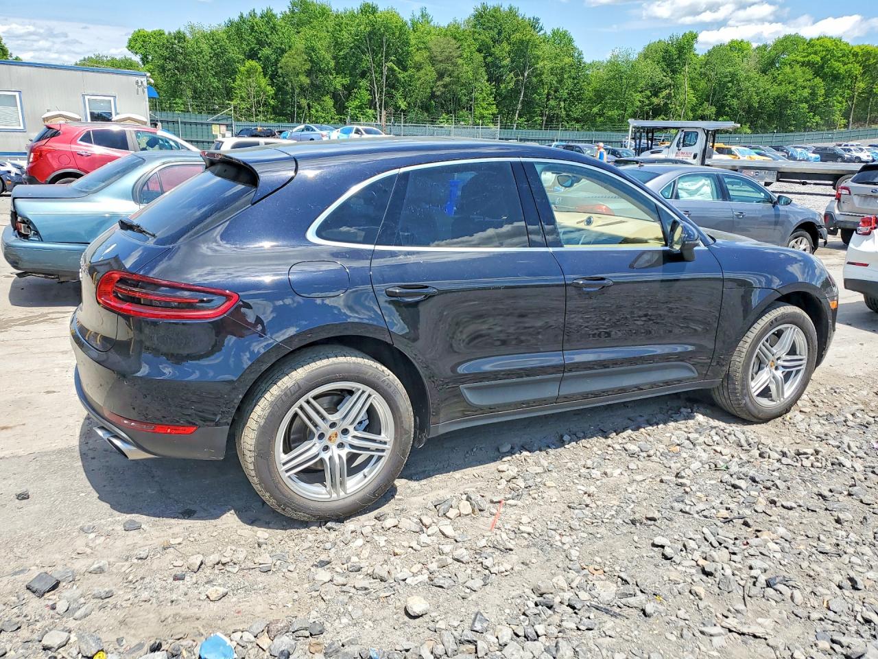 2015 PORSCHE MACAN