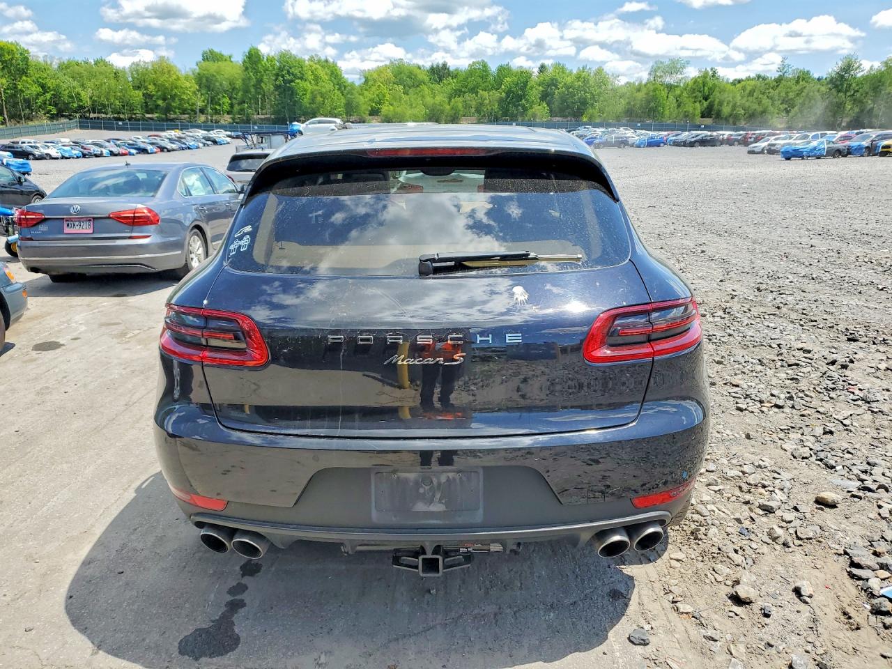 2015 PORSCHE MACAN