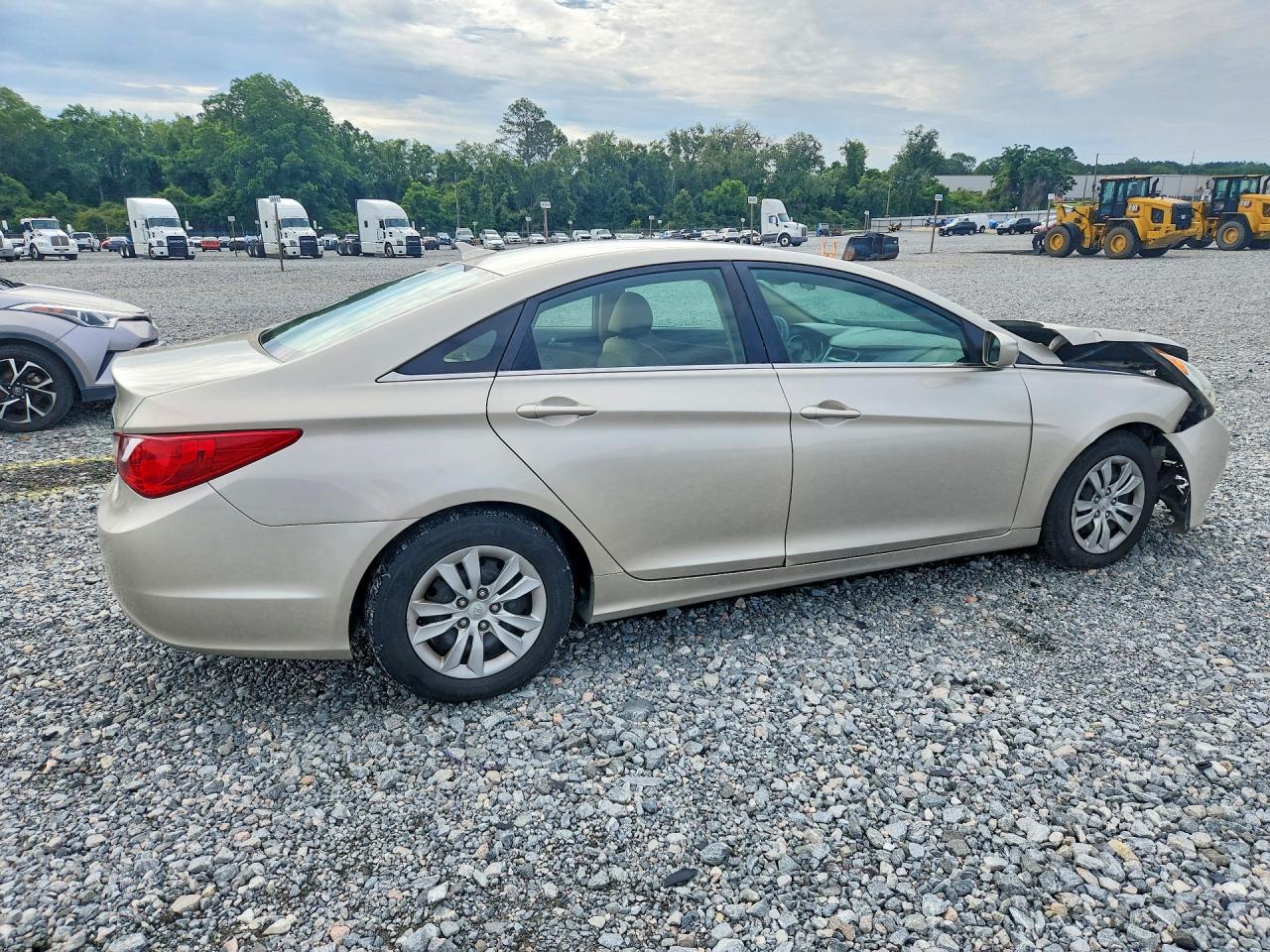 2011 HYUNDAI SONATA