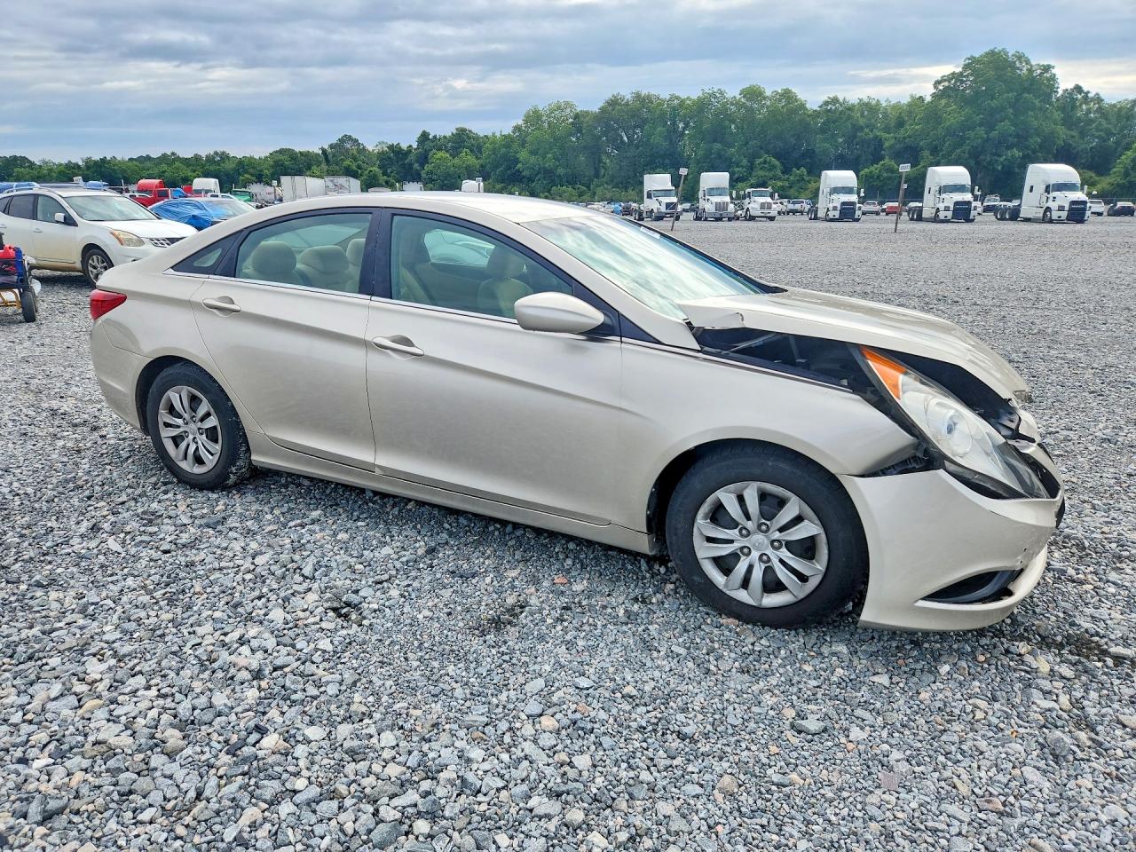 2011 HYUNDAI SONATA