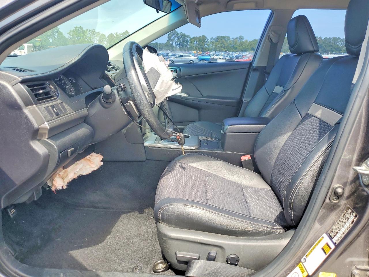 2014 TOYOTA CAMRY