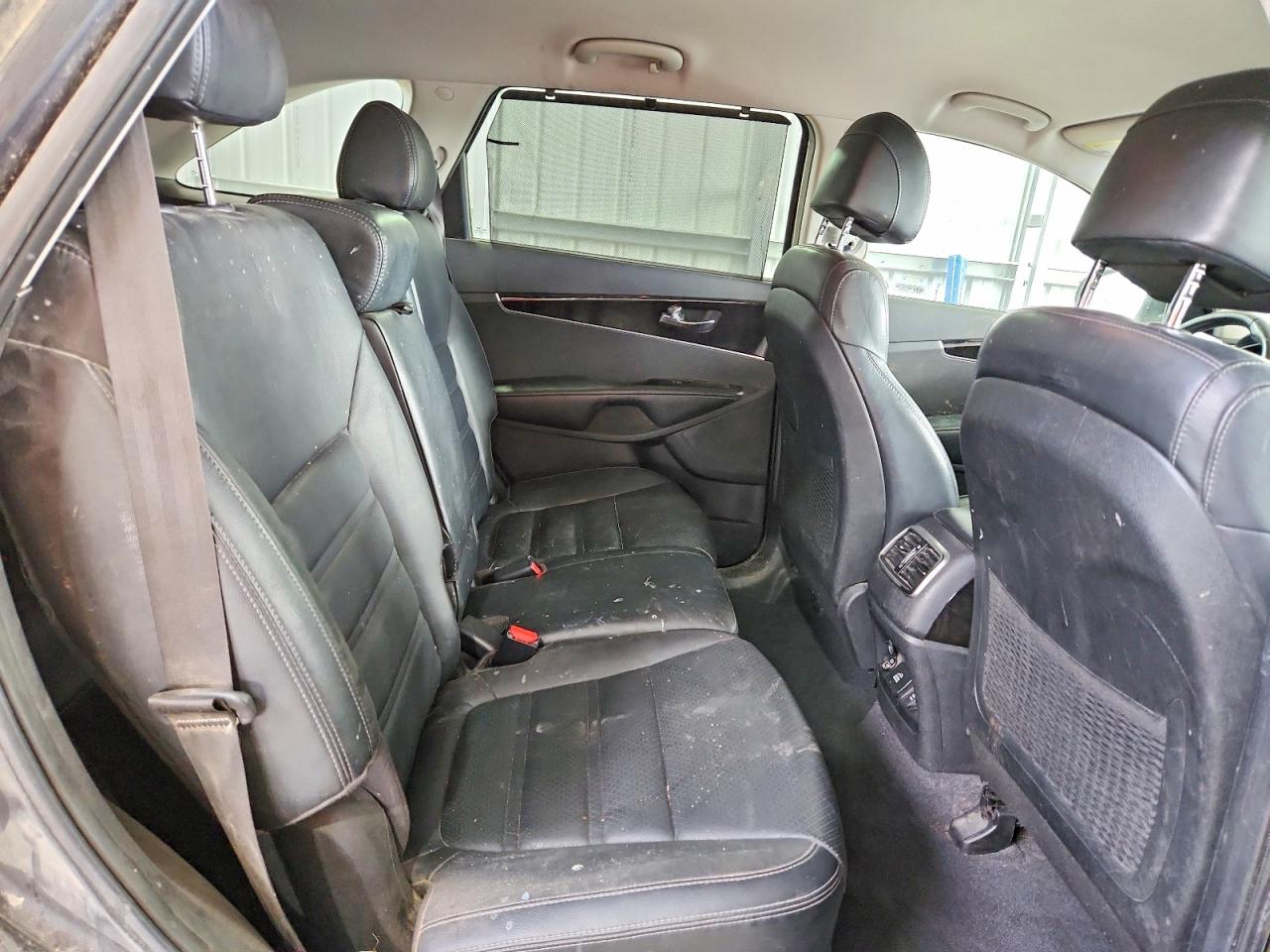 2017 KIA SORENTO