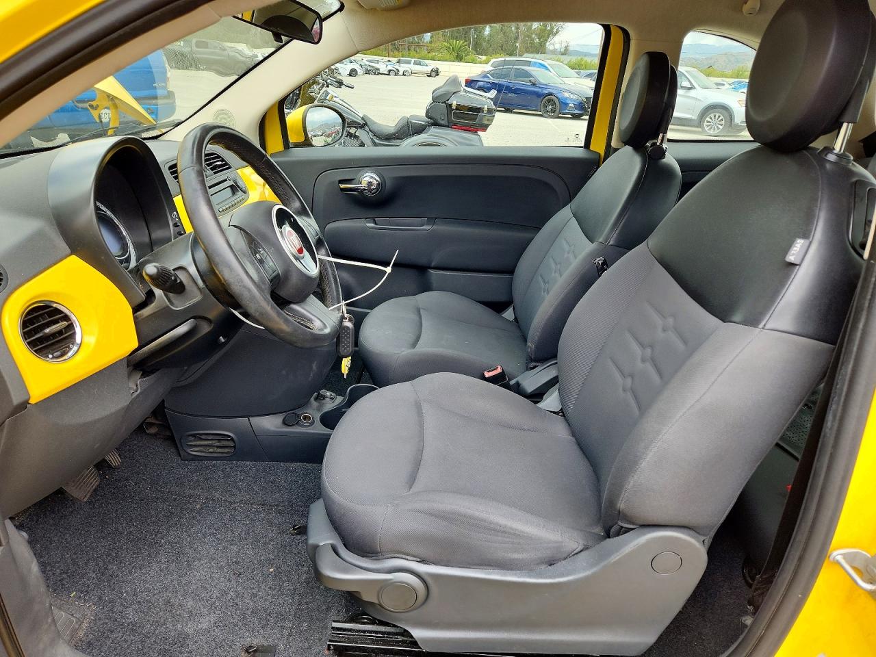 2015 FIAT 500