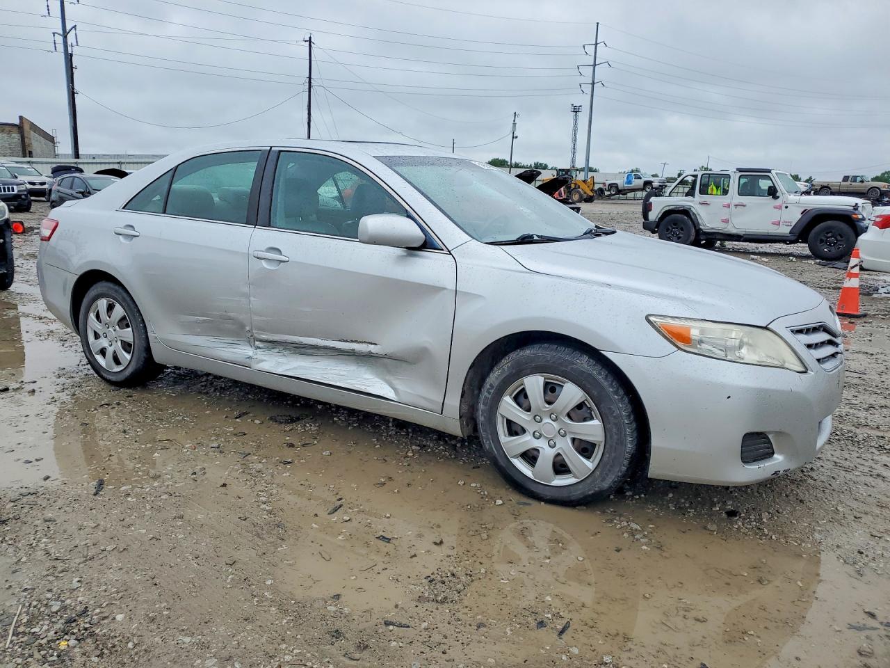 2010 TOYOTA CAMRY