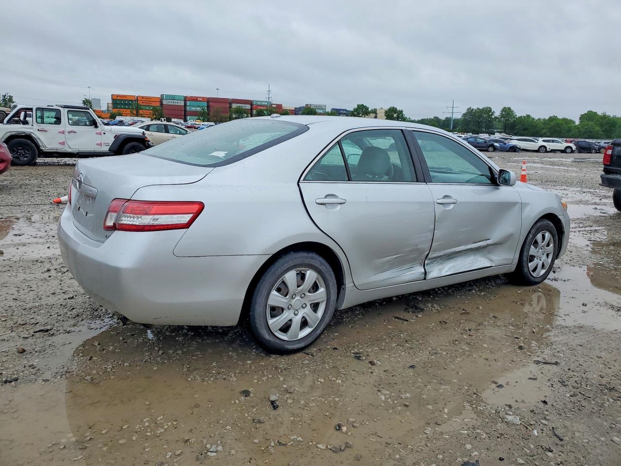 2010 TOYOTA CAMRY