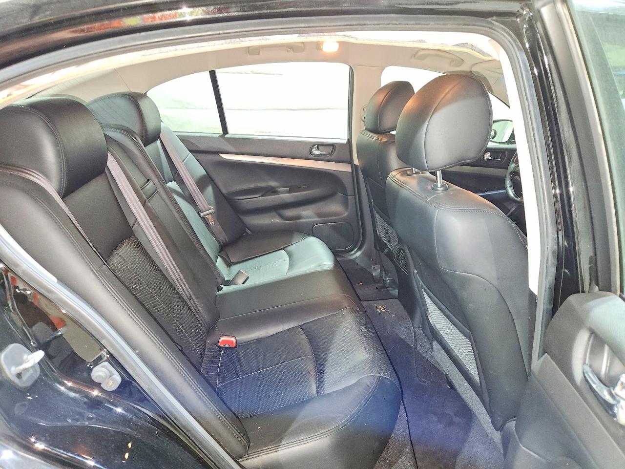 2012 INFINITI G25