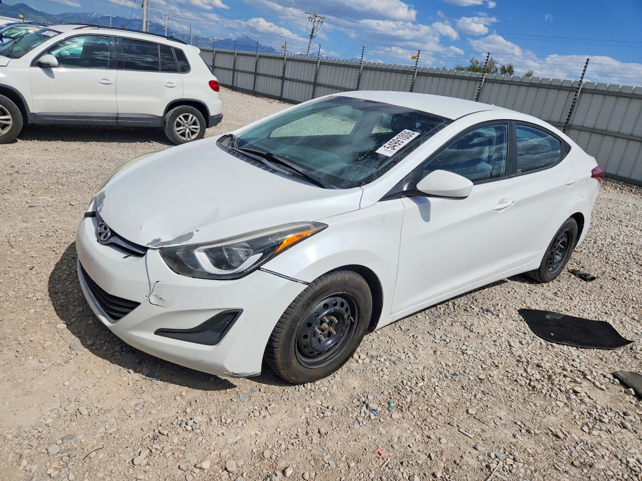2016 HYUNDAI ELANTRA