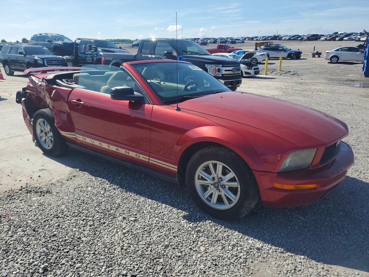 2005 FORD MUSTANG