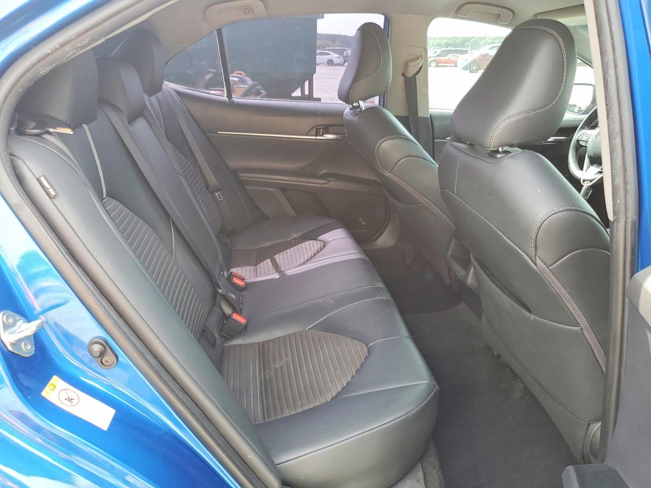 2019 TOYOTA CAMRY