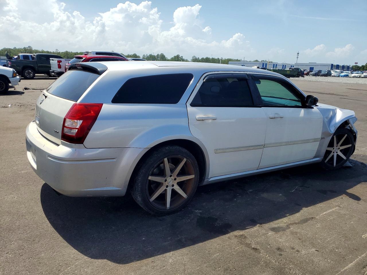 2006 DODGE MAGNUM