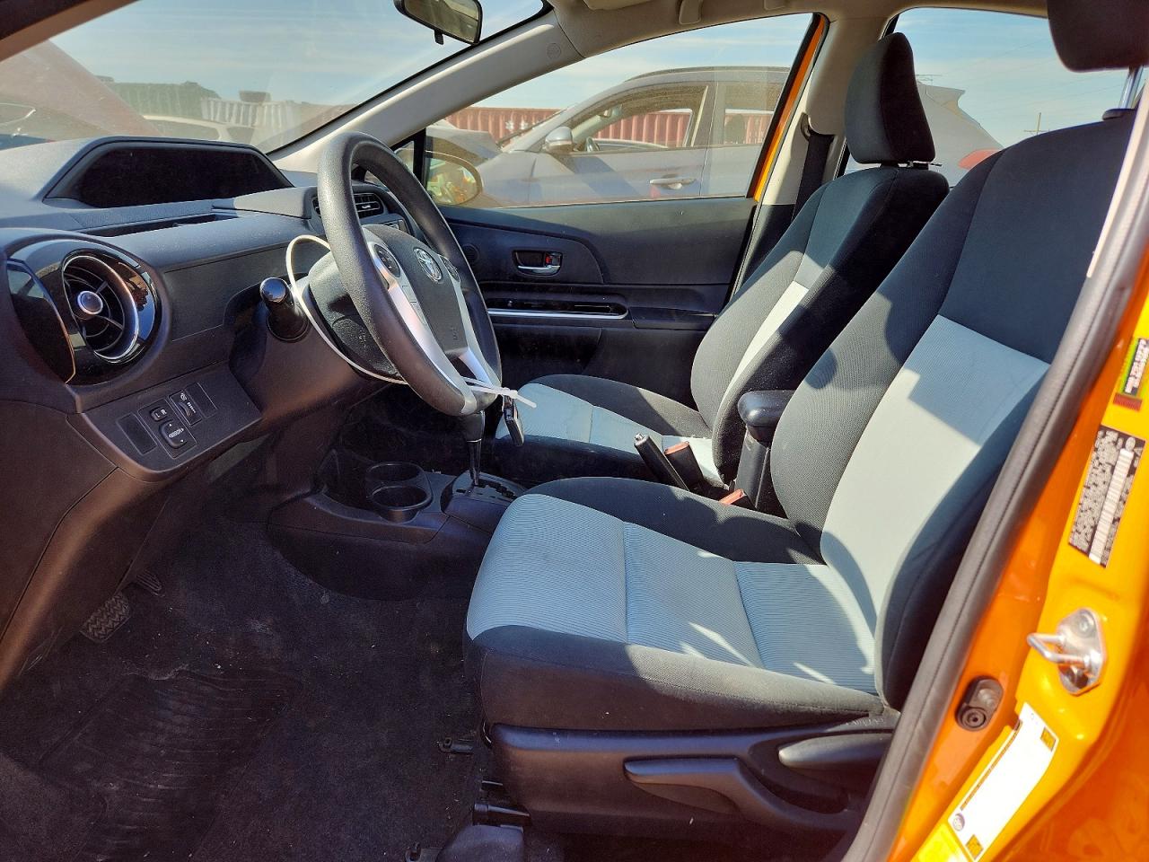 2015 TOYOTA PRIUS