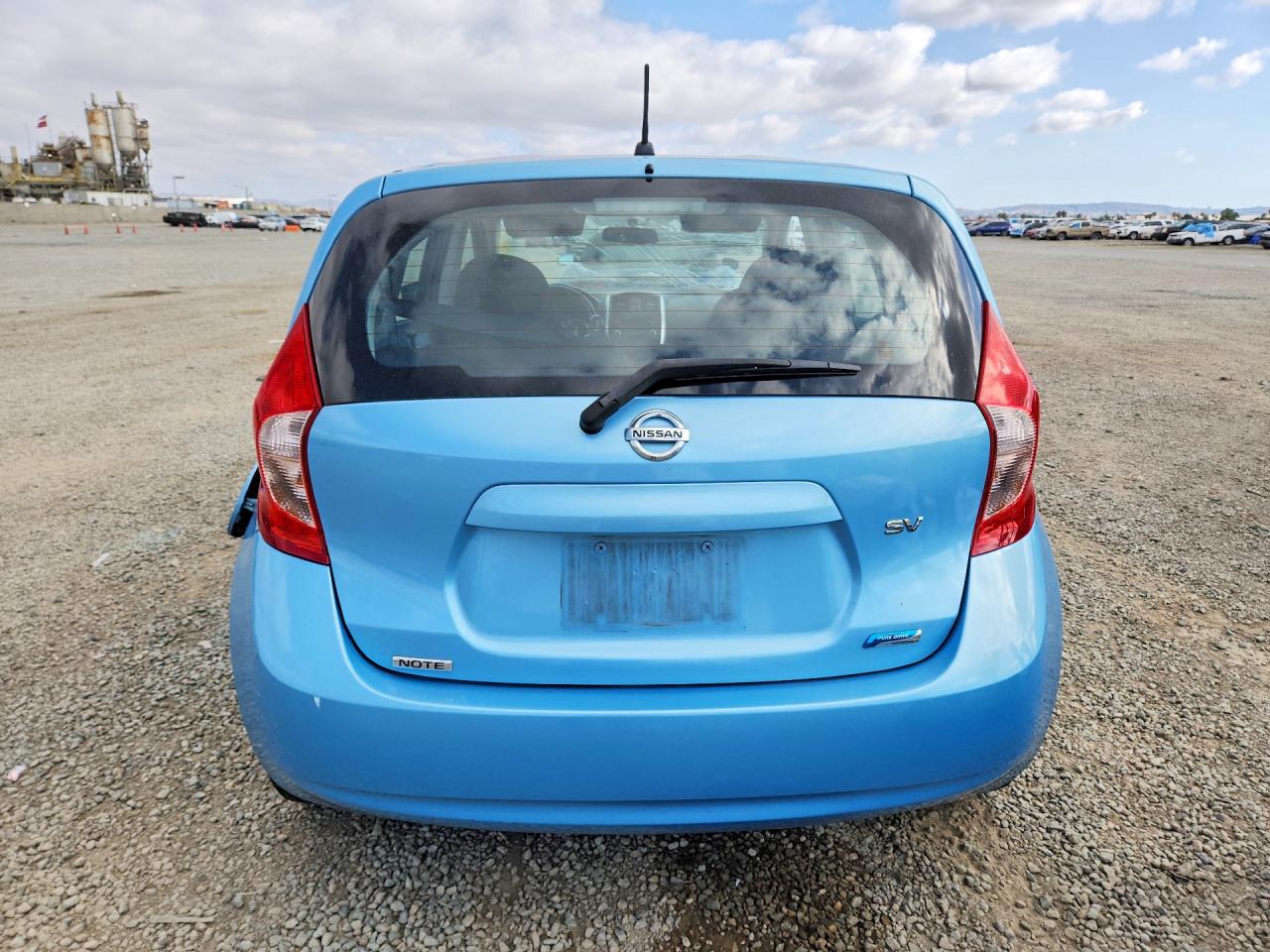 2015 NISSAN VERSA