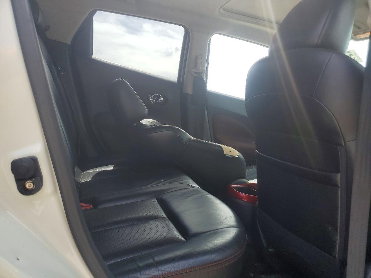 2011 NISSAN JUKE