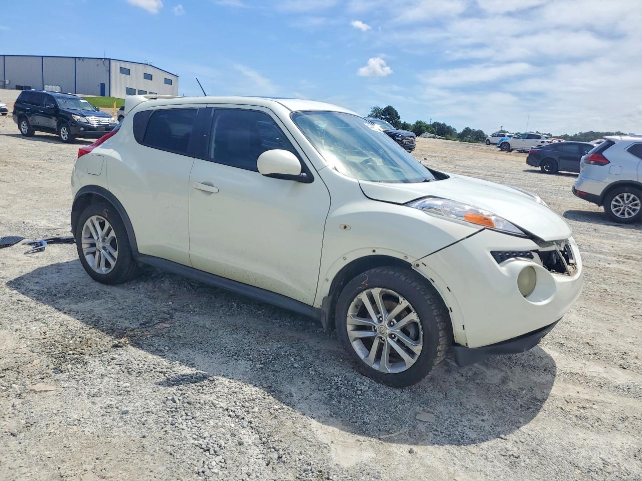2011 NISSAN JUKE