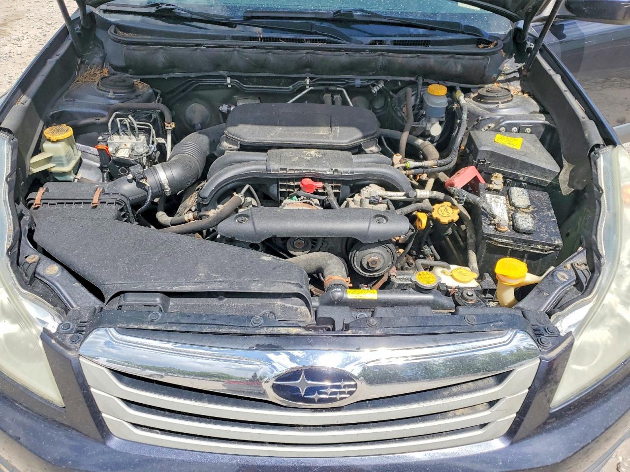 2010 SUBARU OUTBACK