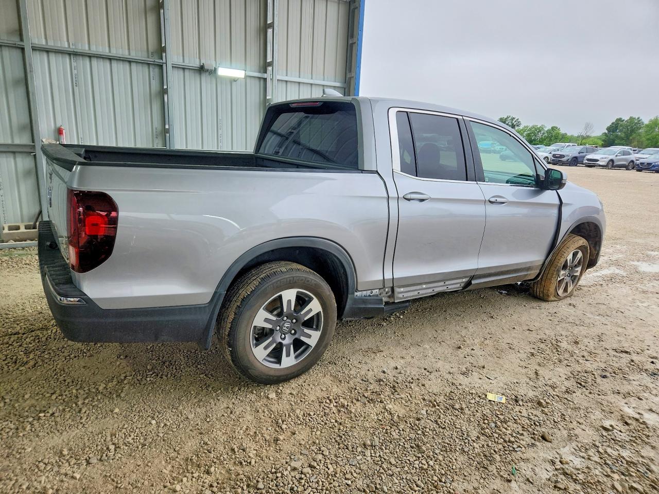 2017 HONDA RIDGELINE