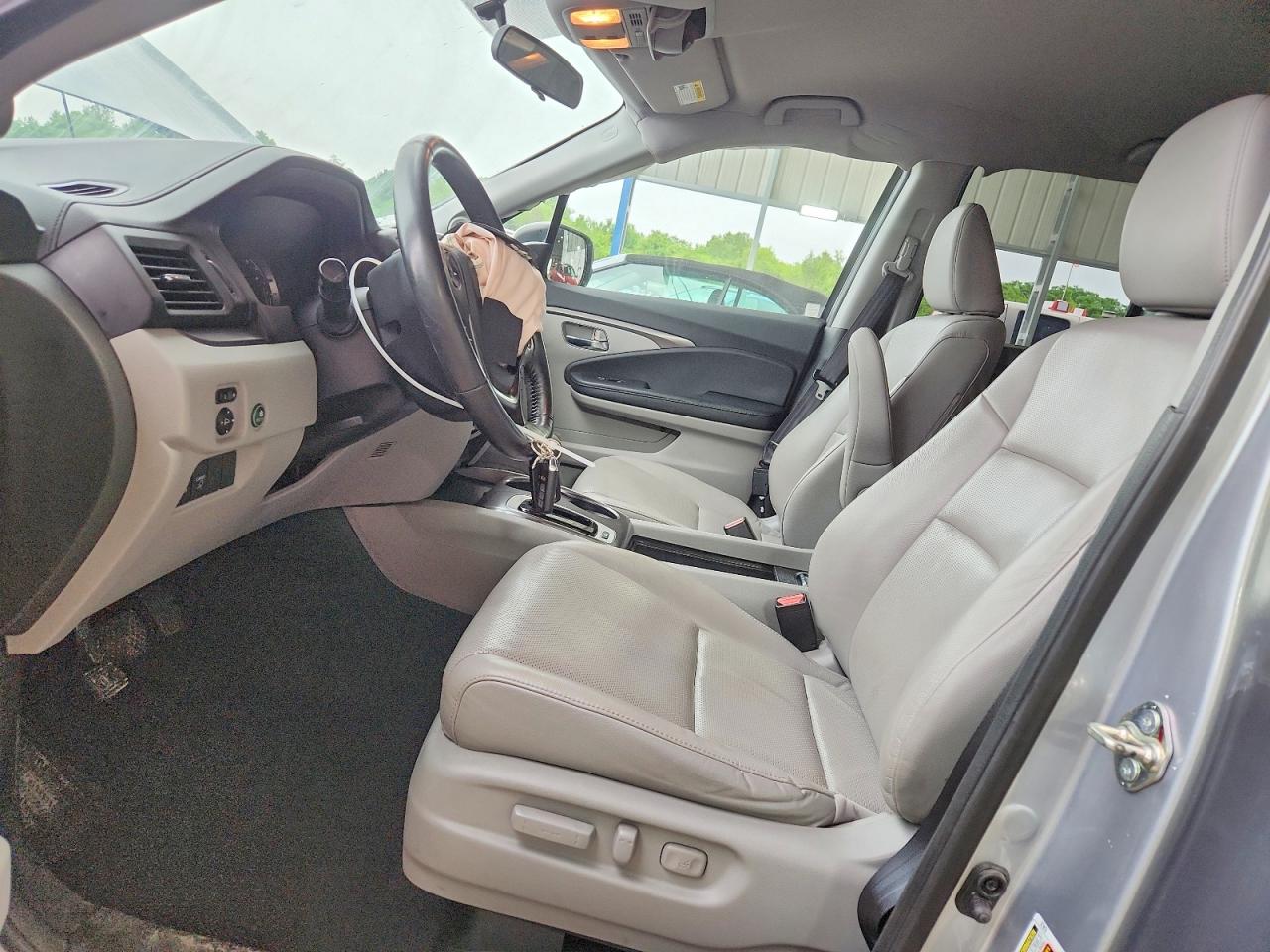 2017 HONDA RIDGELINE