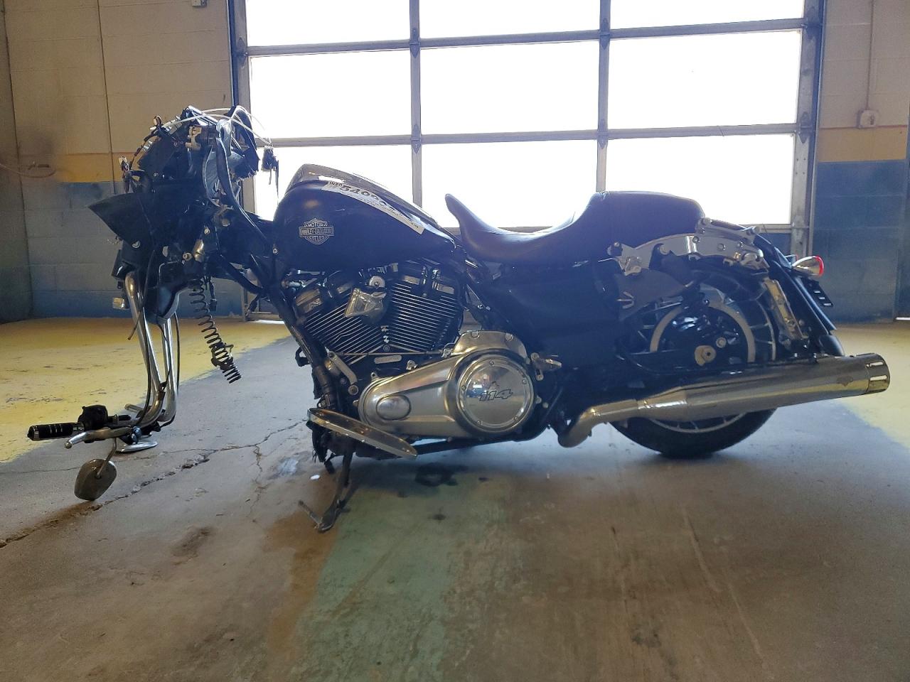 2022 HARLEY-DAVIDSON FL