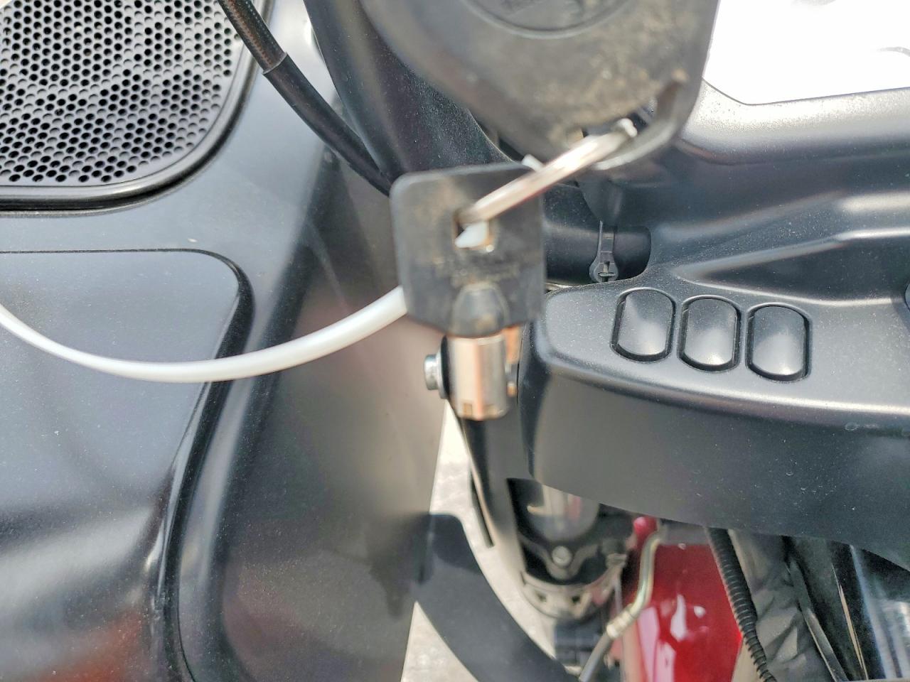 2015 HARLEY-DAVIDSON FL