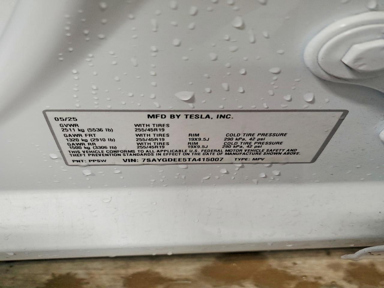 2026 TESLA MODEL Y