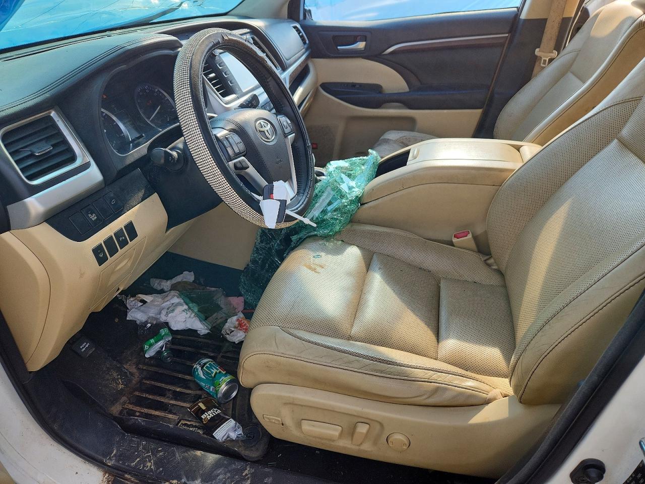 2016 TOYOTA HIGHLANDER