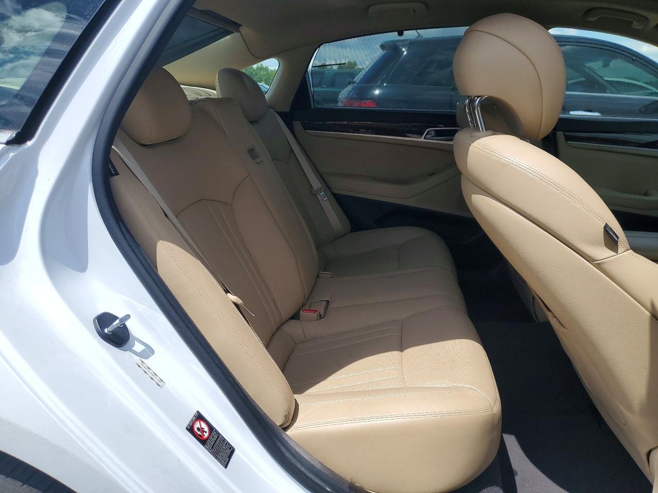 2017 GENESIS G80