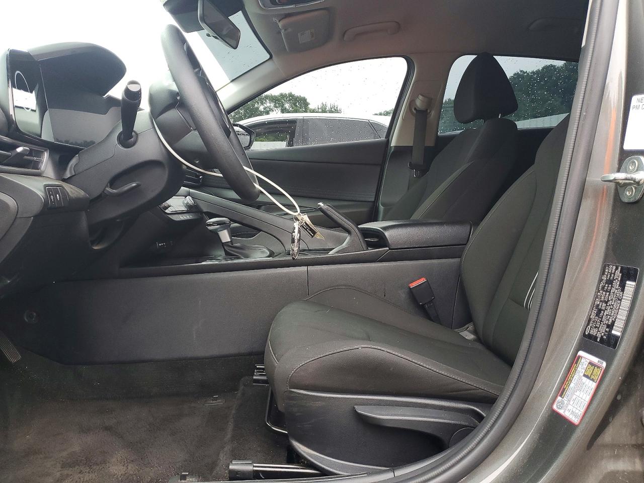 2024 HYUNDAI ELANTRA