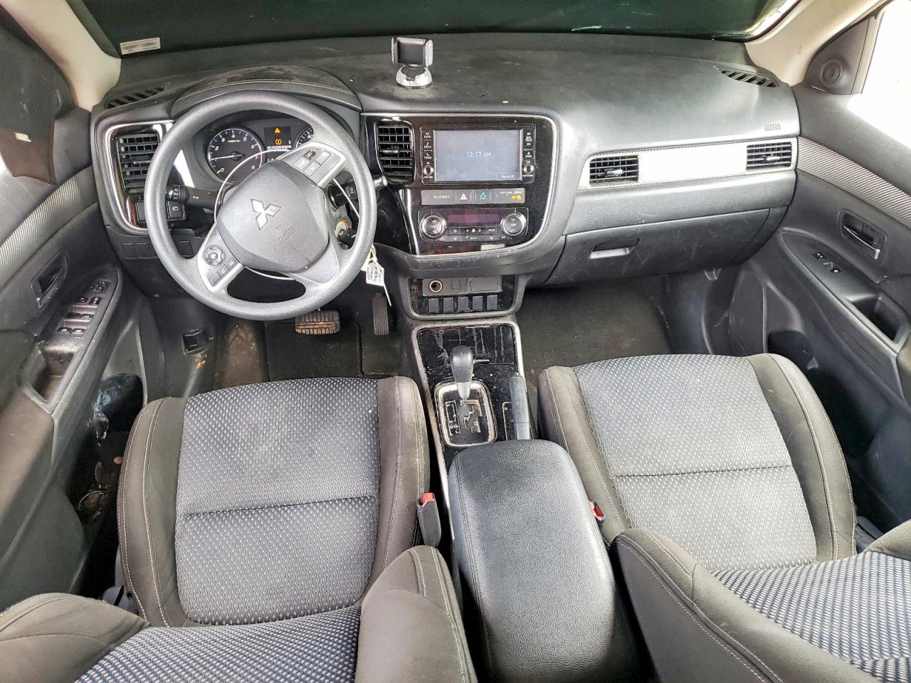 2018 MITSUBISHI OUTLANDER