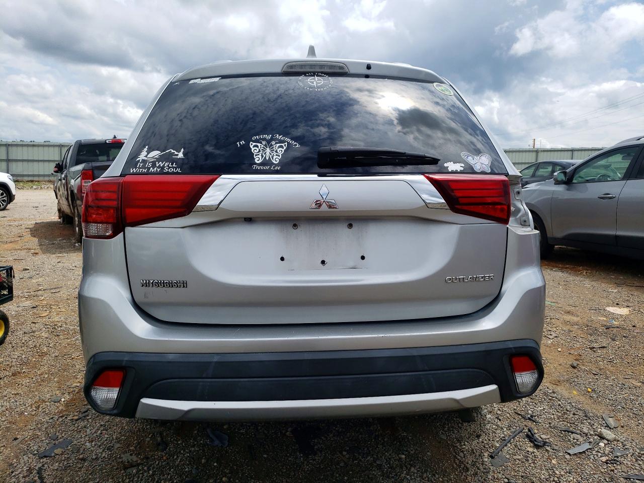 2018 MITSUBISHI OUTLANDER