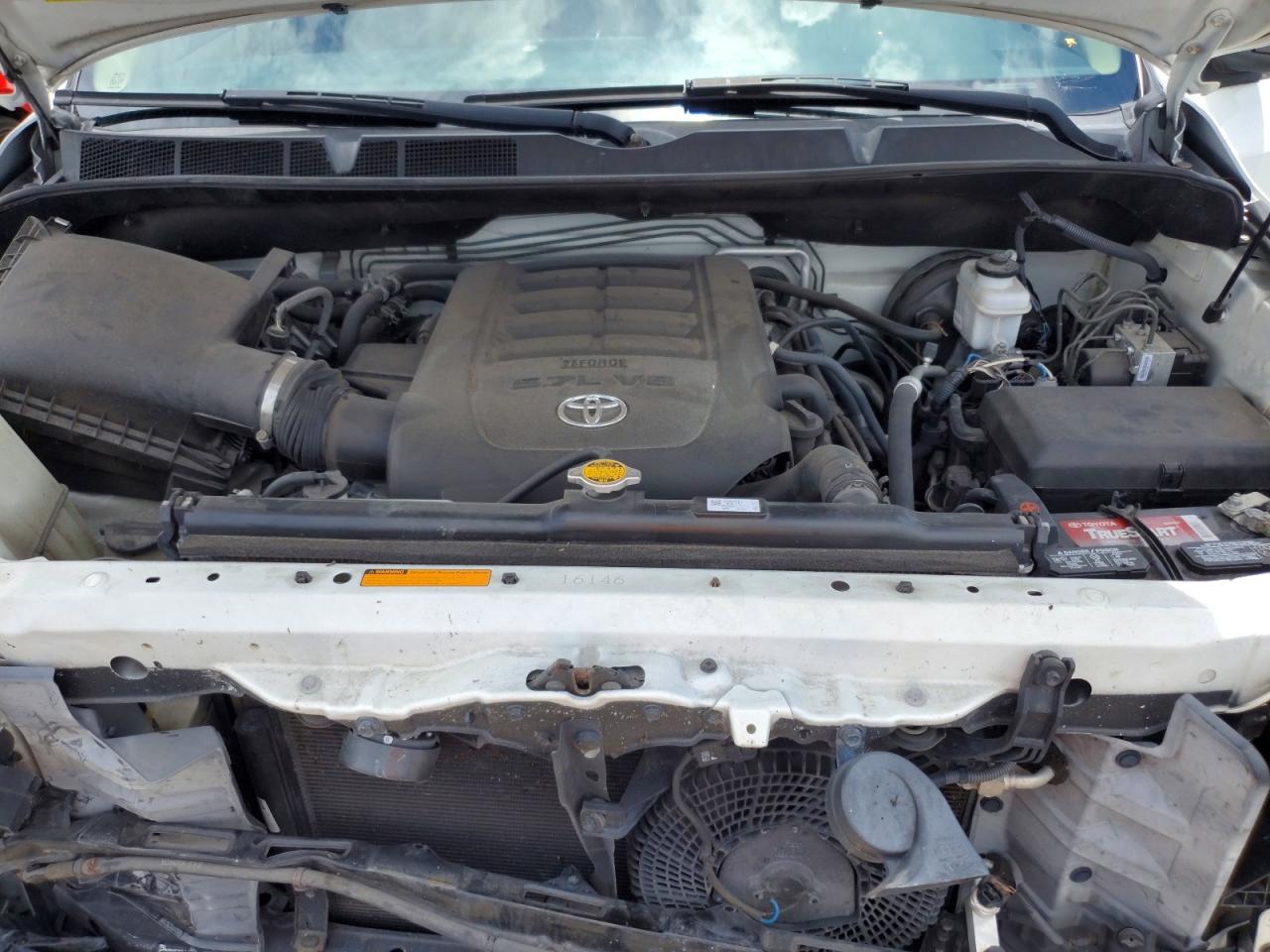 2016 TOYOTA SEQUOIA