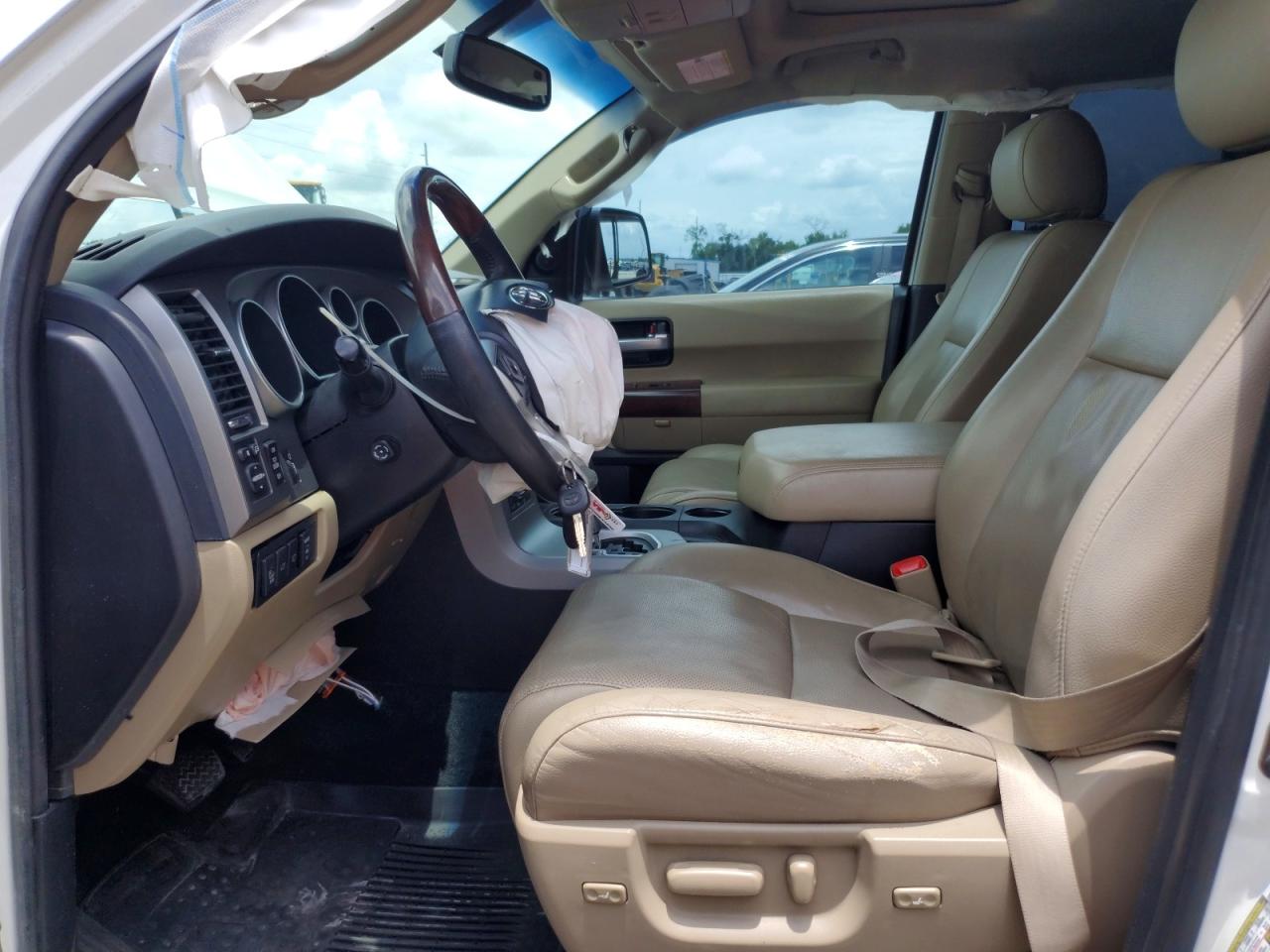 2016 TOYOTA SEQUOIA