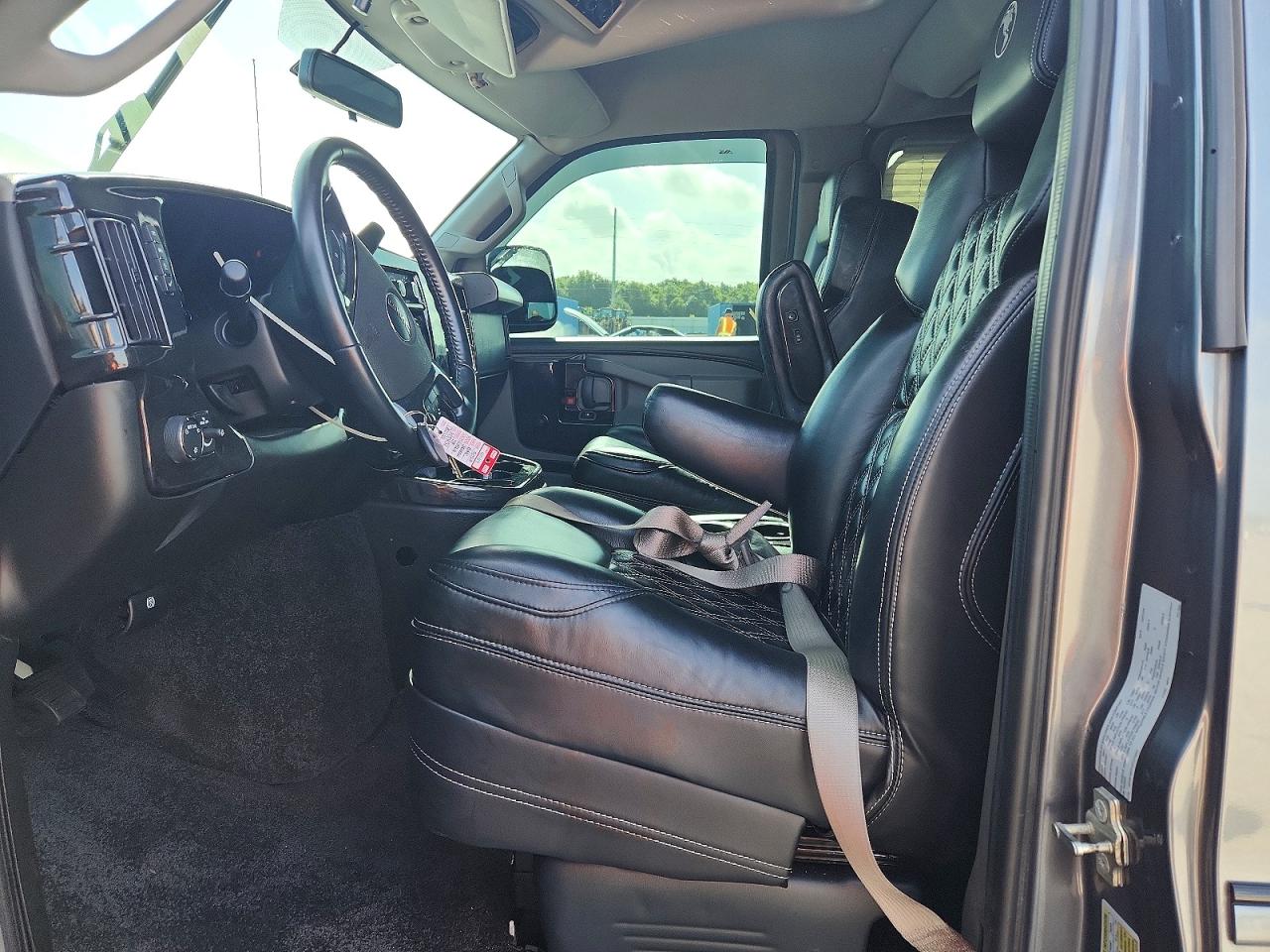 2023 GMC SAVANA