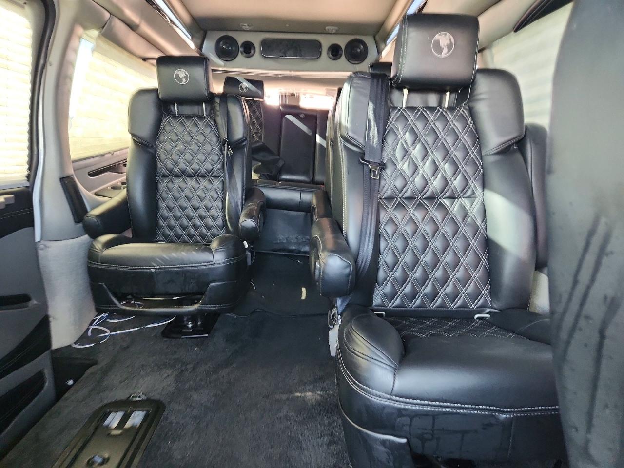 2023 GMC SAVANA